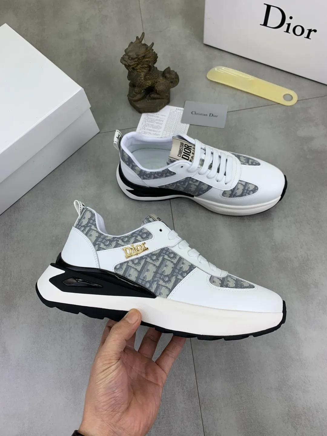 Men's Men's Shoes💰P440💰[New Style]🆘[Dior] Dior original lace-up low-top men's shoes Classic casual shoes 🔥This model is the official classic model with high quality and made by famous original designers. It is made of high-quality cowhide with original materials➕Comfortable and breathable mesh lining➕Pigskin insole. The perfect last shape and generous and fashionable design have attracted many consumers. Suitable for drivers to drive🚗What you want is the highest quality in the market. Color: 2️⃣Code number: 38--44